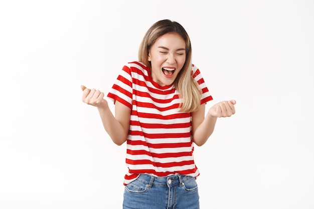 揭秘6合彩三肖六码：彩票世界的魅力与品牌故事